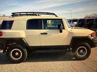2010 toyota fj cruiser