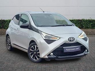 toyota aygo x-trend hatchback's 1.0 vvt-i x-trend euro 6 (start/stop) 5dr