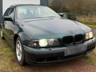 bmw e39 520i touring - 2.2l • 170 ps • metallic-grün