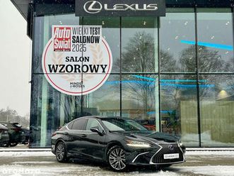 lexus es 300h omotenashi