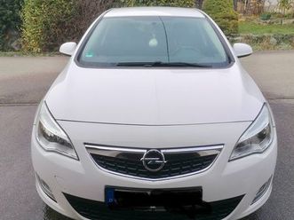 autos opel astra