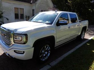 2017 gmc sierra denali 1500 4wd crew cab pickup truck