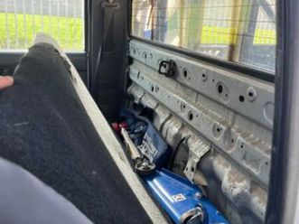 4x2 ידני דאבל קבינה 5 מק 2.5 (109 כ״ס)