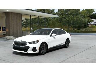 new 2026 bmw 550e xdrive