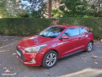 vends voiture 3 portes bon état