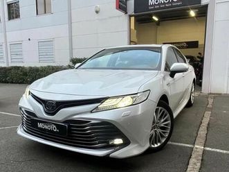 toyota camry design 2.5 vvt-i hybrid 218ch boîte auto gps camera entretien exclusif toyota