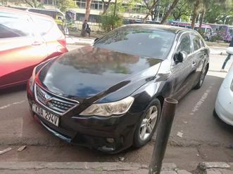 toyota mark x - 2011