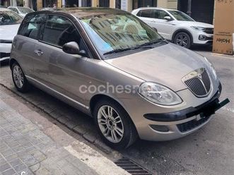 lancia ypsilon 1.2 8v argento