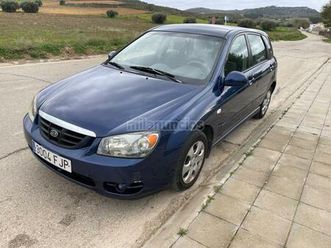 kia - cerato 1.6 crdi lx