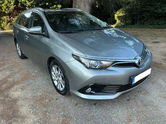 auris 1.33i vvt-i touring sport