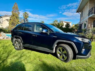 toyota rav4 lounge 2019 2.5 hv 2wd 218 cv