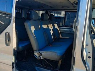 renault traffic 9 posti