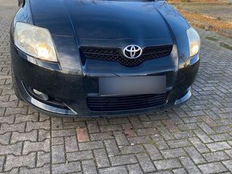 toyota auris 1.4 d-4d premium