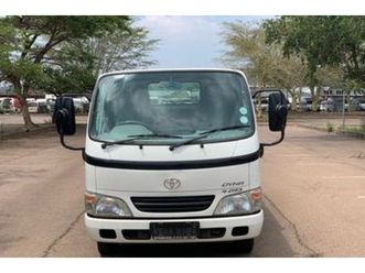 2004 toyota dyna 4-093 f/lift 1.5 ton f/c c/c