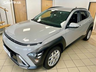 hyundai kona 1,6t-gdi 102kw smart 4x2 6mt