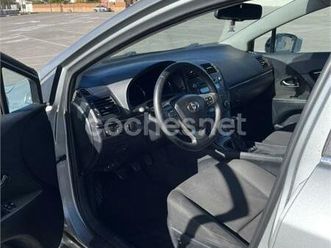 toyota avensis 2.2 d4d executive