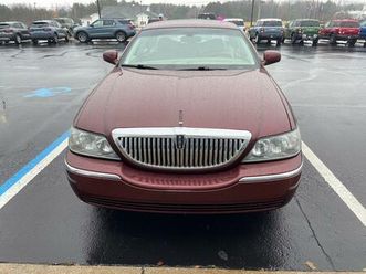 used 2004 lincoln town car ultimate