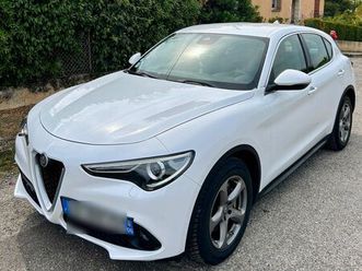 superbe alfa romeo stelvio 2.2 d 180ch super at8
