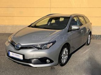 toyota auris touring sports 1.8 hsd executive my17 (automata)
