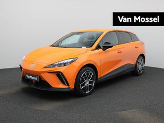 mg mg4 - long range luxury 64 kwh | navi | camera | led koplampen | stoelverwarming | carplay | i-s