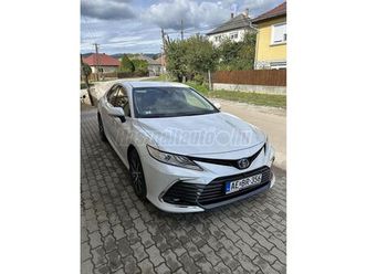 toyota camry 2.5 hybrid executive vip cvt