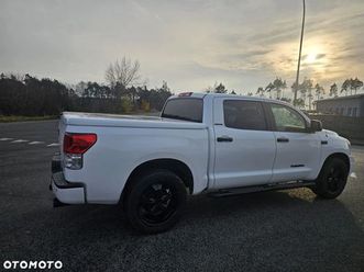 toyota tundra 5.7 4x2 double cab sr5
