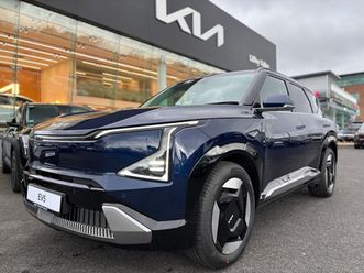 earth 3 ( range 530 km )