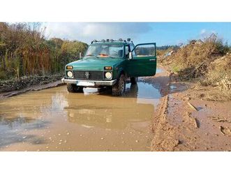 lada niva 4x4 - affaire auf 4 rädern