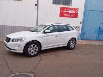 volvo xc60 2.4 d5 awd momentum auto