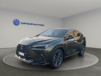 lexus nx 350h excellence: réserver un essai sur route !