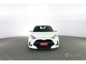 toyota yaris yaris 1.0 5 porte active