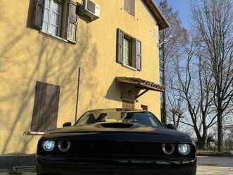 s/t v8 cambio manuale 5.7 hemi