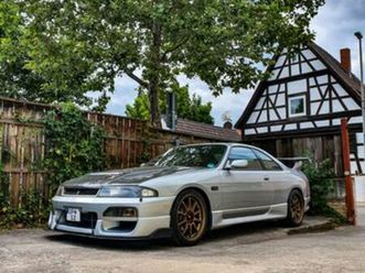 nissan skyline r33