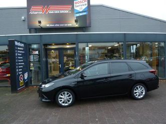 toyota auris touring sports 1.8 hybrid touring sport136pk cvt business