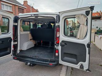 trafic 9 places ou van amenage 3 couchages