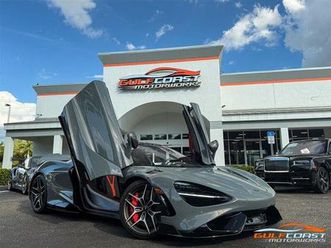2022 mclaren 765lt base