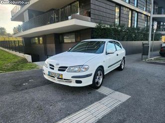 nissan almera . novembro/00