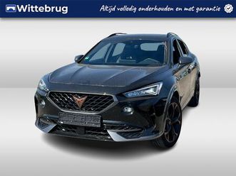 cupra formentor 1.4 e-hybrid 245pk performance dsg automaat / panorama dak / navigatie / lm velgen 19 inch / camera / park assist / keyless