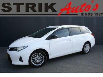 toyota auris touring sports 2.0d 124pk euro 5 - navigatie - camera