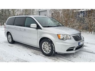 lancia voyager, cena 8 700 €. lancia voyager 2.8 dīzelis. 7-sēdvietas. ūdenssūknis. pierādāms - sludinājumi
