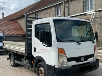 camion benne nissan capstar