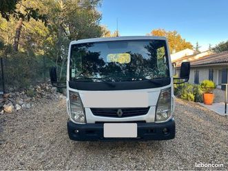 véhicule utilitaire renault maxity