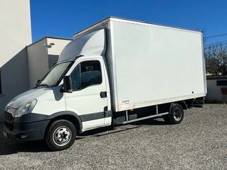 iveco 35c15 avec hayon