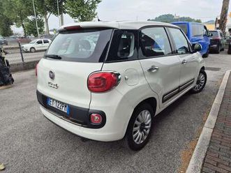 living 1.3 mjt lounge 85cv