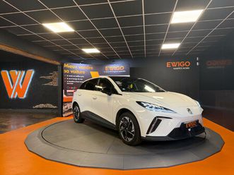 electric 205 92ppm 64kwh luxury bva // camera 360° // apple carplay // sieges & volant chauffants