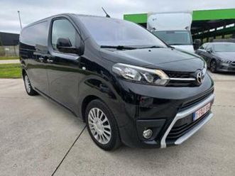 ② toyota proace 1.6 d4d 8 persoons navi, airco — toyota — 2ememain