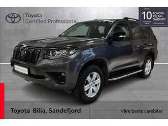 toyota land cruiser 5-dørs 2.8d-4d d gx aut. v.bil ,rentekamp. 6.25% med 35%ek 2022 grå