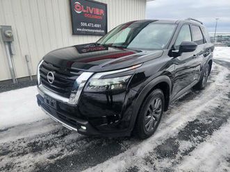 nissan pathfinder 2024 sv 4wd 8 passager toit ouvrant d