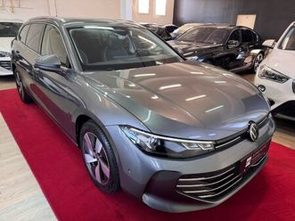 vw passat variant 2,0 tdi dsg **masaža, kamera, blind, lane**pdv, 2025 god.