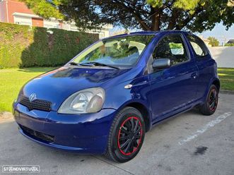 toyota yaris 1.0 base